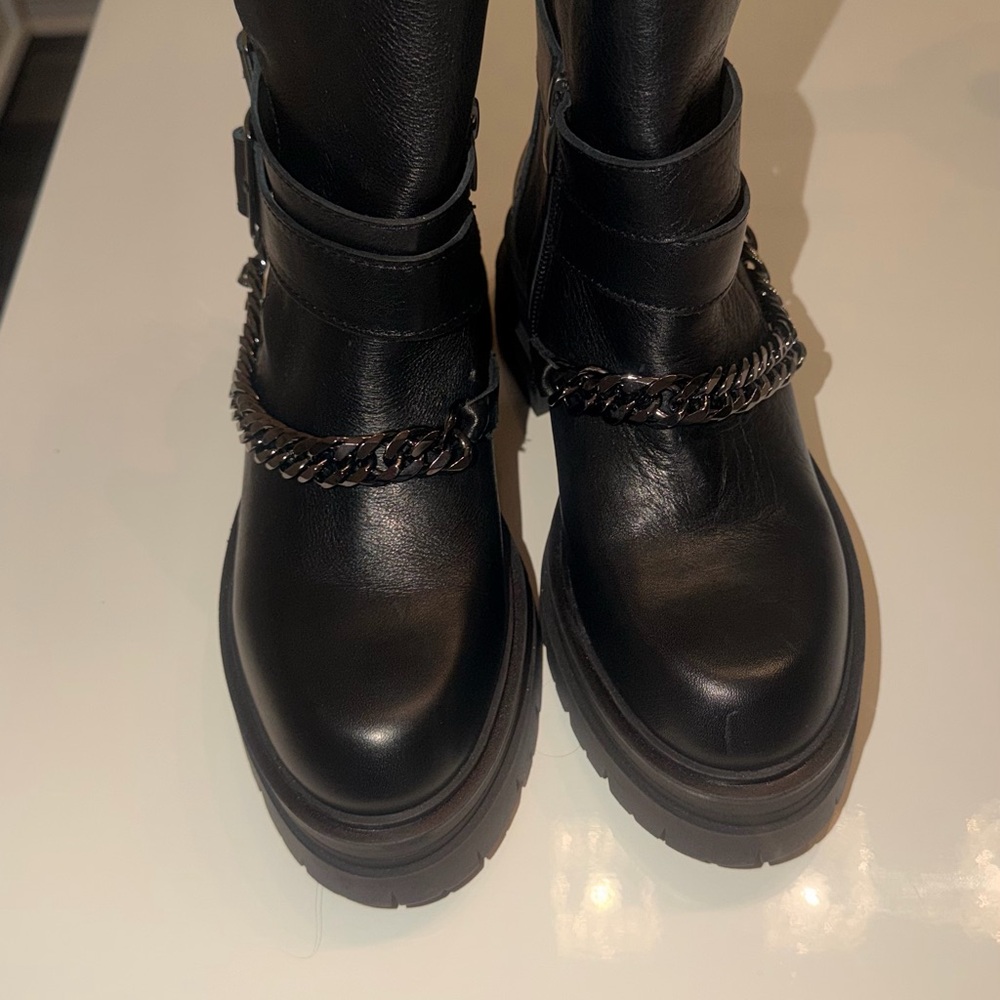 Steve Madden Sloan Leather Boots